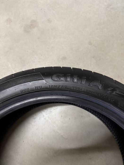 Vand 2 anvelope 225/45R18 + 2 anvelope 255/40 R18
