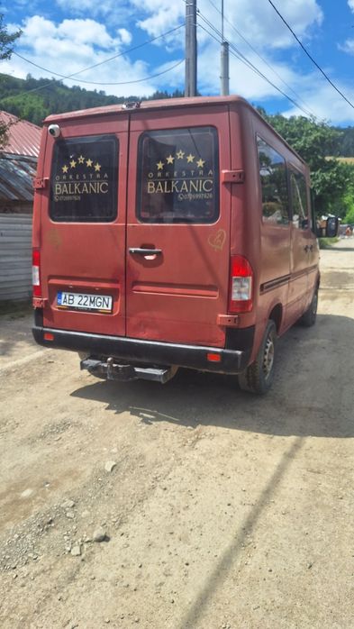 Vând urgent Mercedes Sprinter 8+1 2003