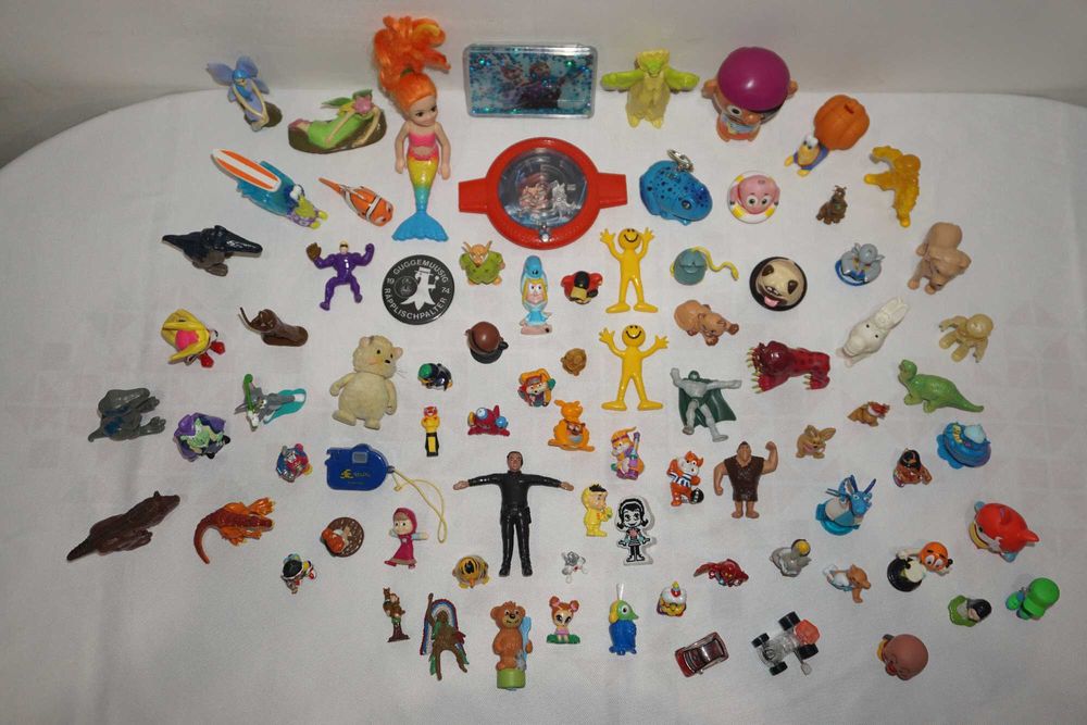 Голям Лот Фигурки Направени За Mcdonald's Burger King И Други 1.1кг