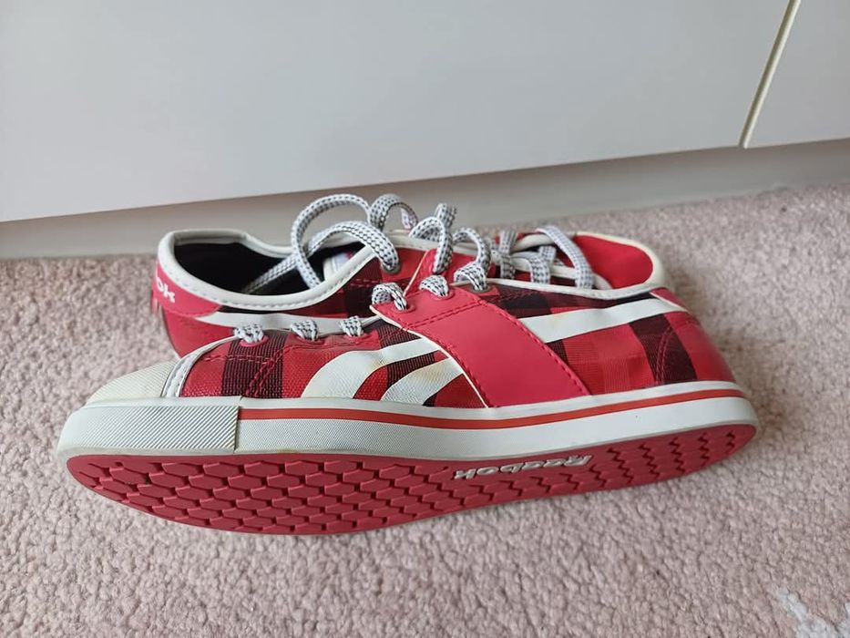 Pantofi Reebok mărimea 36
