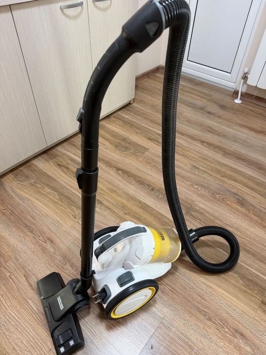 Продавам прахосмукачка Керхер