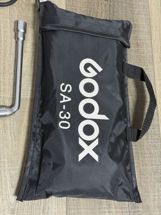 Kit lumini Godox S60 complet + S30