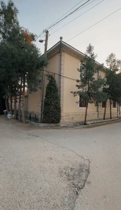 Срочно Хонобод 7 соток 10 комнаты, Сергелийский район