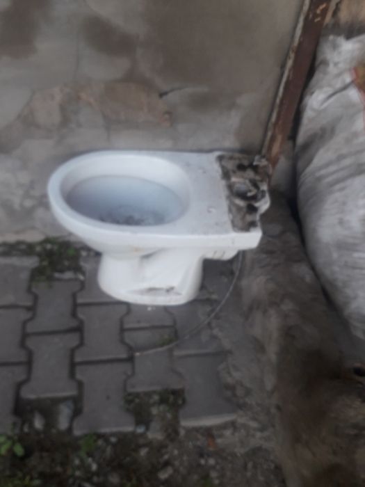 Унитаз.бу.не.робочий