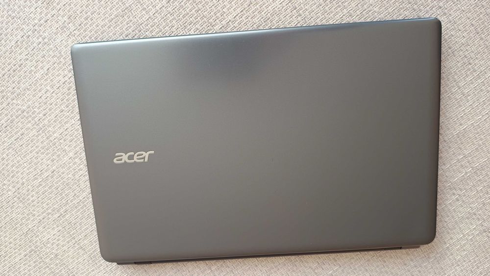 Acer Aspire E1-572G