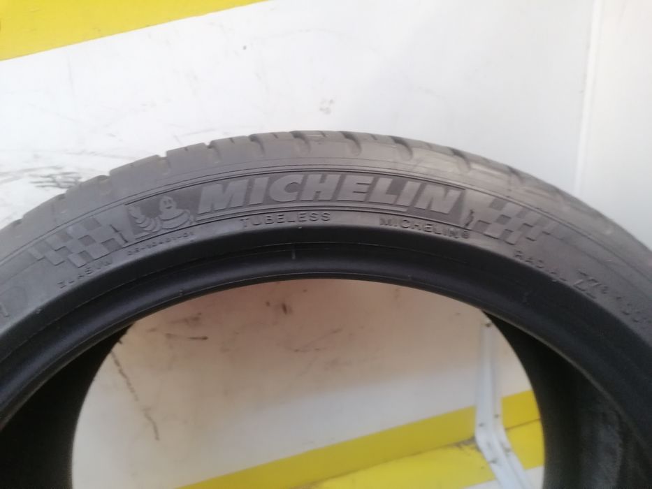 225/40/18 2 *Michelin vara 92w dot 2118   5,,56mm