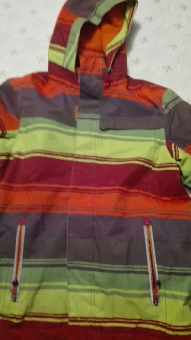 Ски яке за момче Kiltec-152 см, полар, ръкавици, шуба Benettоn