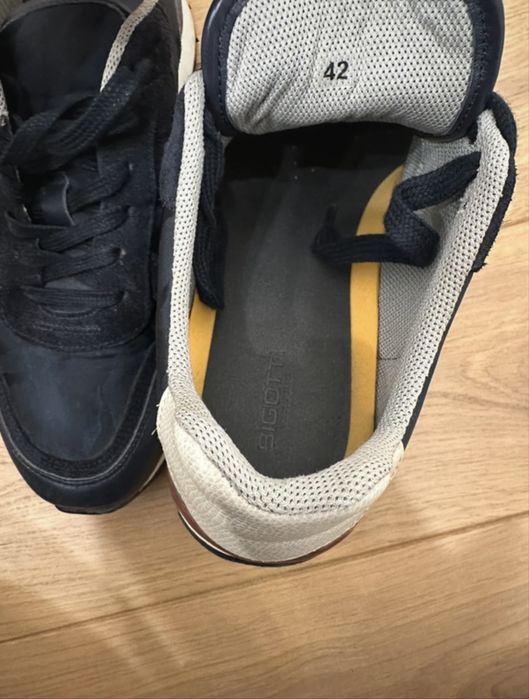 Adidasi Bigotti barbati