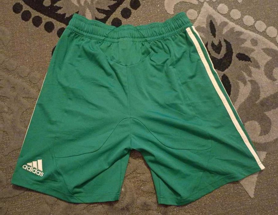 Оригинални къси панталонки на Рапид Виена