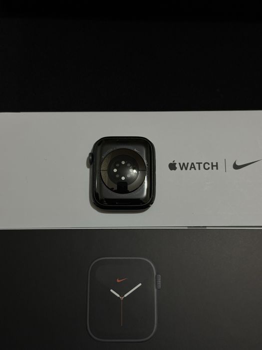 Apple watch 6 series 44mm nike version