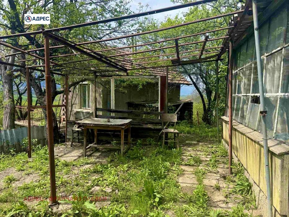 Продава се Къща в Враца, Студентски град - 30 кв.м за 340 €/кв.м - Снимка #1