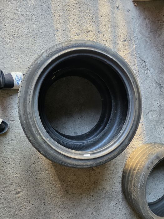 Cauciucuri 235/40 R19