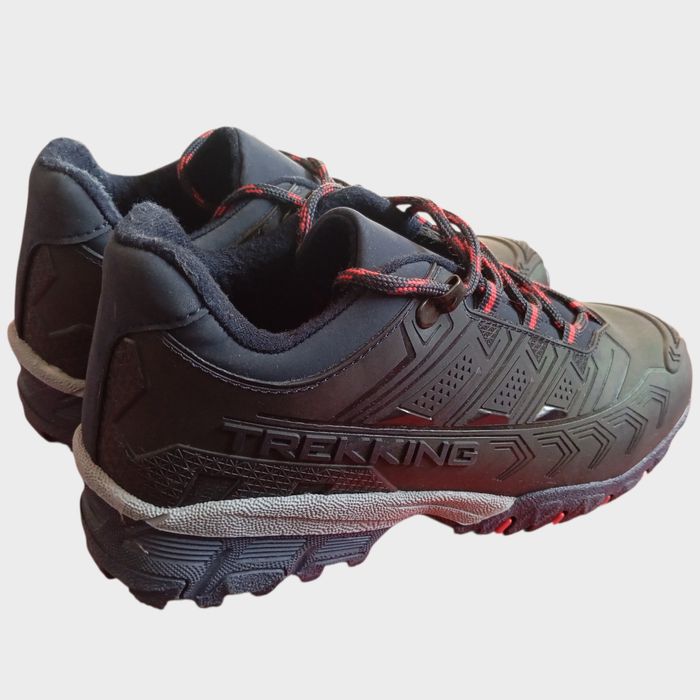 Продается кроссовки