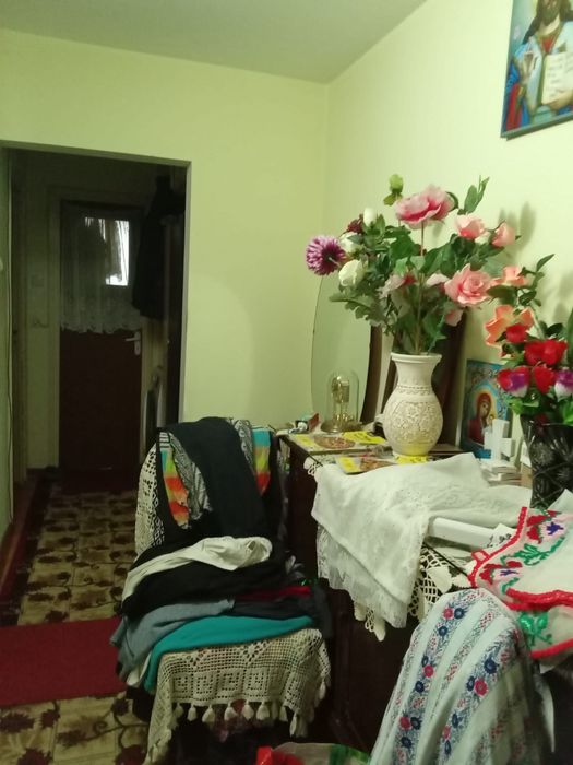 Vand Apartament ,Dragasani etaj 2