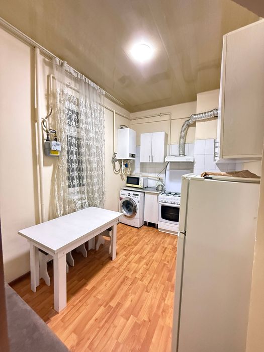 Сергили район 6Ада 2 хонали квартира сотилади