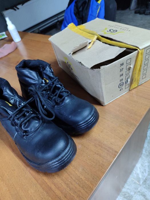 Продаю новую обувь