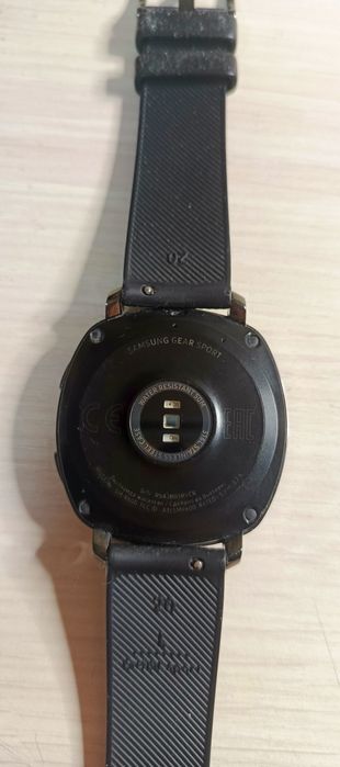 Продаю часы Samsung Gear Sport