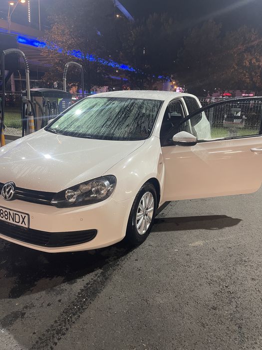 Volkswagen Golf VI Coupe