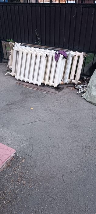 Батареи чугунные!