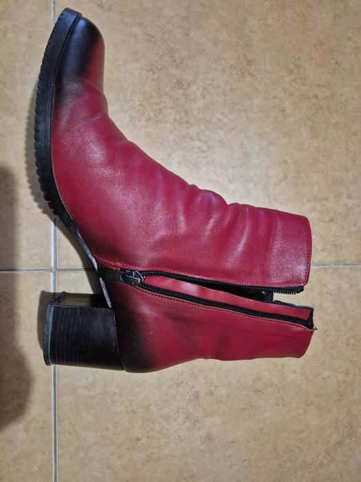 Боти, без следа от употреба. номер 388