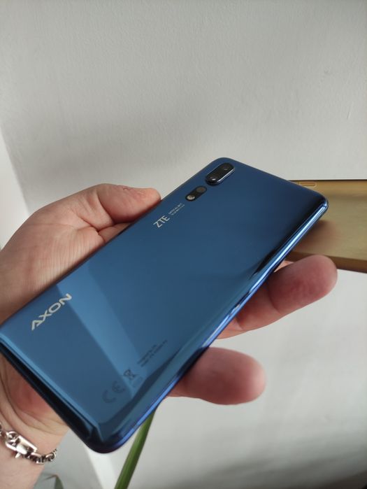 ZTE Axon 10Pro ..128Gb 8Gb dualsim..  probleme display