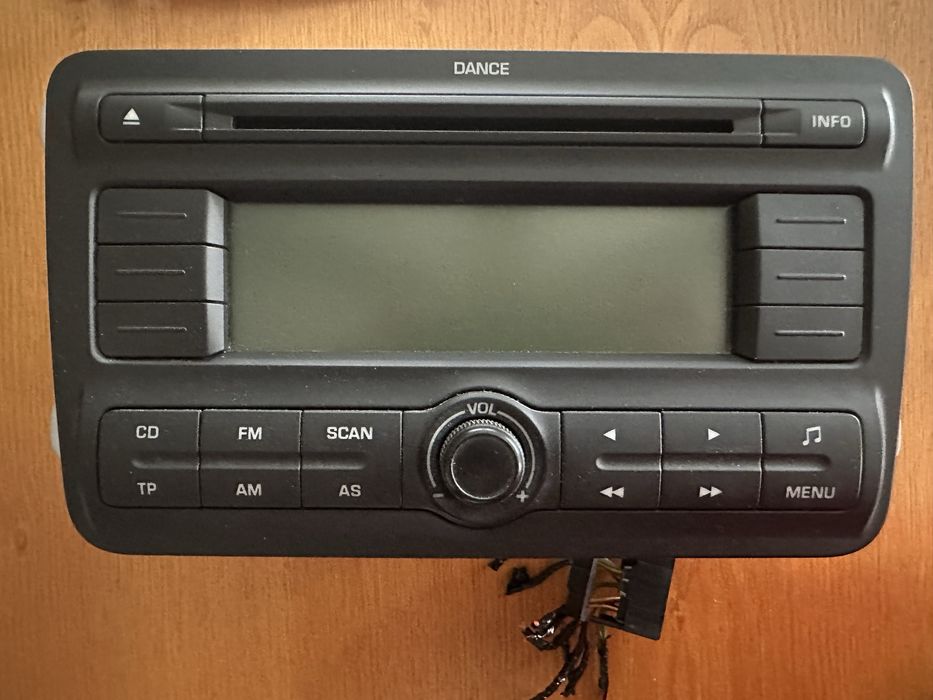 Radio CD original Skoda Fabia OEM + Cod securitate