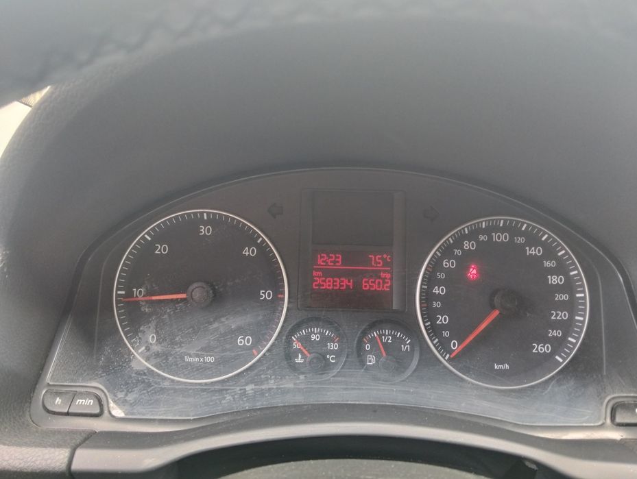 Golf V  1.9 / 4×4 2007