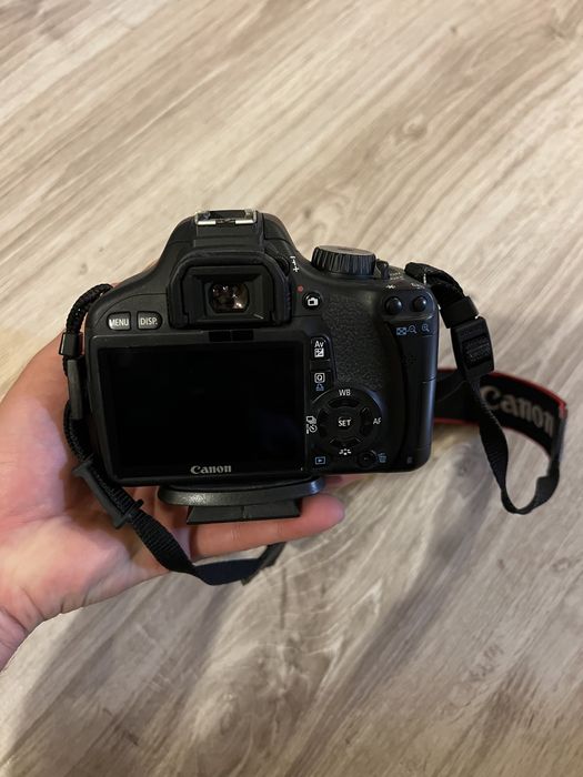 Canon eos 550D и 18-135 обектив почти нови