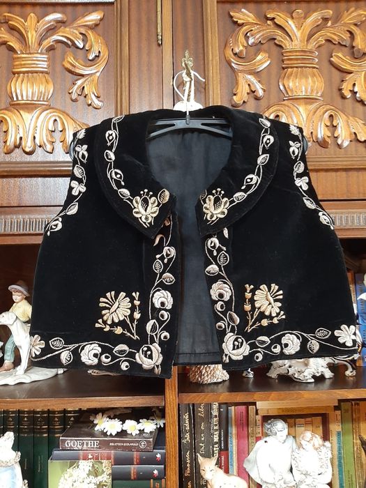 Vesta,pieptar cu fir metalic