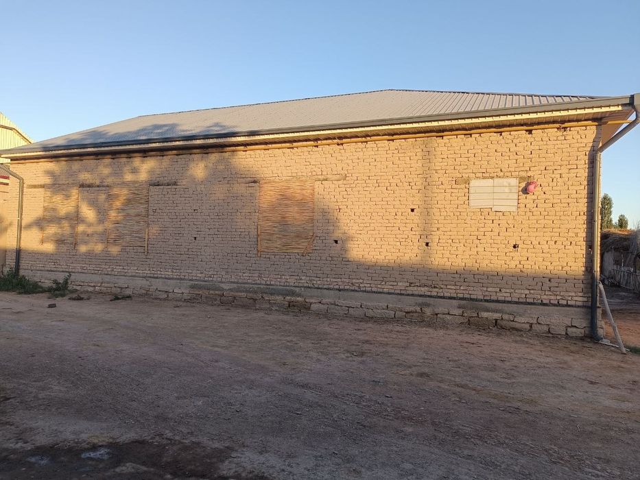 Уй сатилади
Уй сатылады
Бахасы келсимли
Газге рухсатнамасы бар
+9