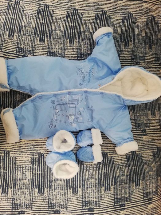 Зимен бебешки космонафт