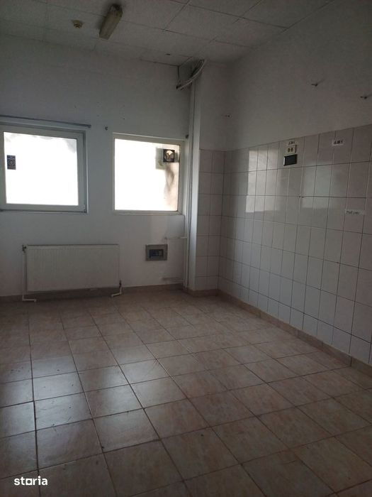 Inel 2, Cora, spatiu comercial stradal, pret 1000 euro