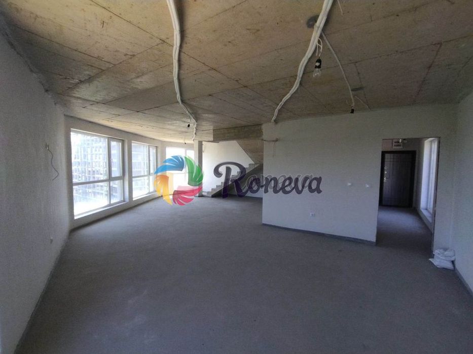 Продава се Мезонет в Варна, Възраждане 1 - 214 кв.м за 596 €/кв.м - Снимка #1