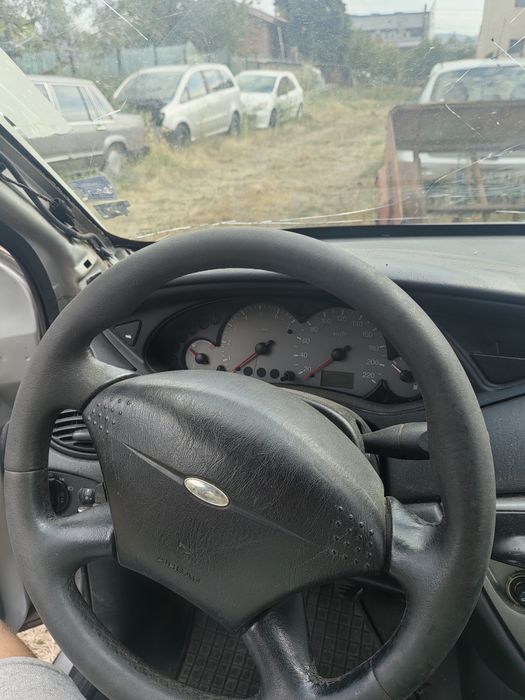 Форд фокус 1.6 бензин Мк1