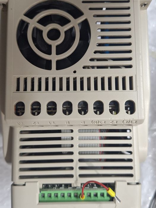 Convertizor de frecventa Bonfiglioli 2,2kw 220V