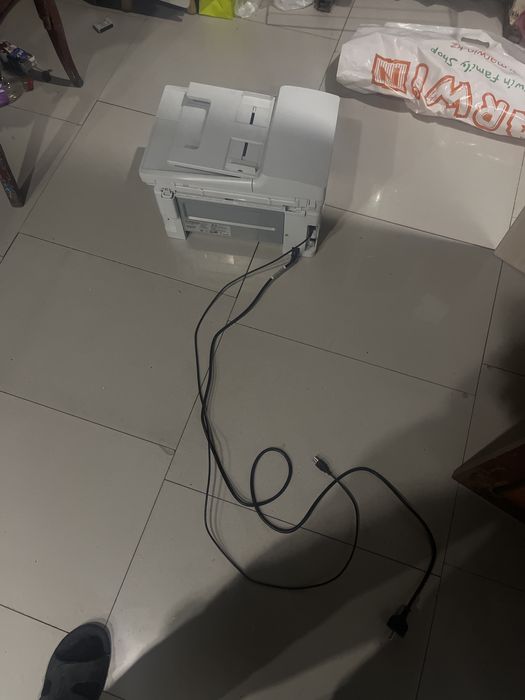 принтер HP Laserjet Pro MFP M130fn