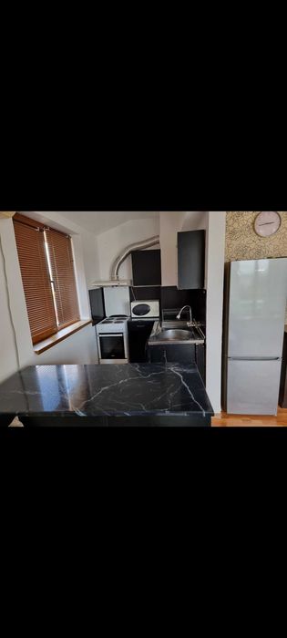 Дава се под наем Тристаен апартамент в Разград, Център - 95 кв.м за 348.84 € - Снимка #10