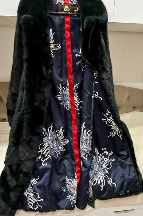 Продам норковую шубу