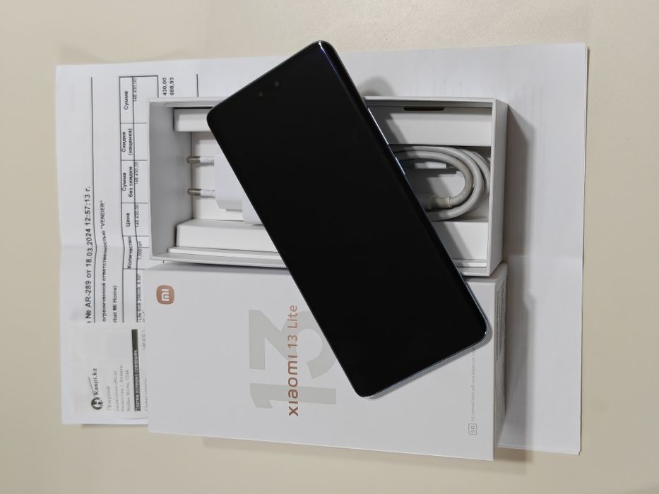 Xiaomi 13 lite 256 gb Ram 8 5G