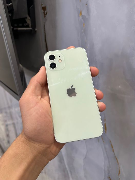 Iphone 12 128.         .