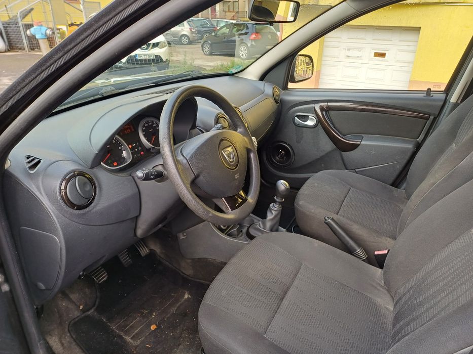 Dacia Duster 1.6 benzina 2011 4×4
