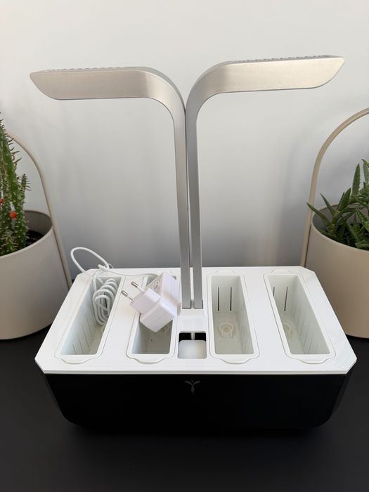 Домашна градина Veritable Smart, 4 броя пълнители, черна