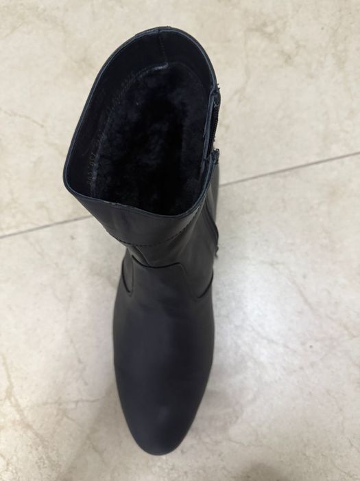 Кожаные полусапоги Челси