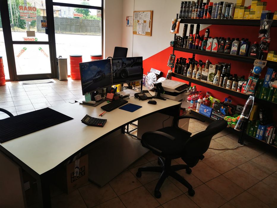 Vând afacere in Timisoara/Magazin Piese Auto/ Utilat + Stoc marfă