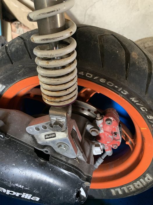 Aprilia 50 SR на части