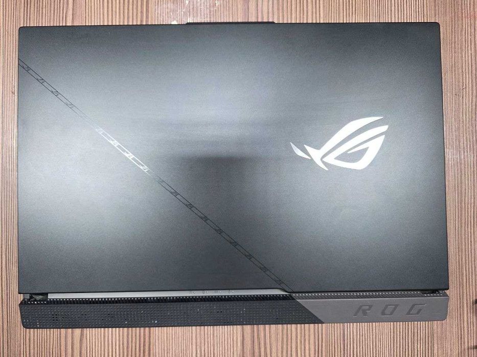 Продам Игровой ноутбук ASUS ROG STRIX SCAR 17 X3D/RTX 4090/64GB/3TB