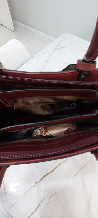 Продам кожаную сумку женскую