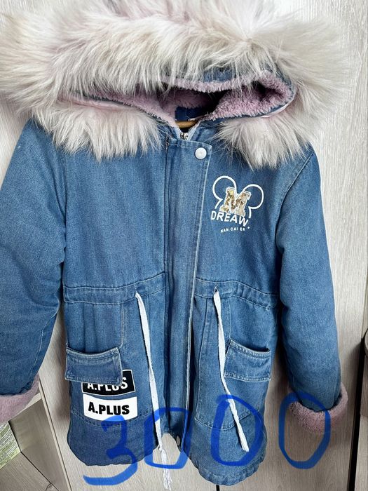 Продам на девочку на весну