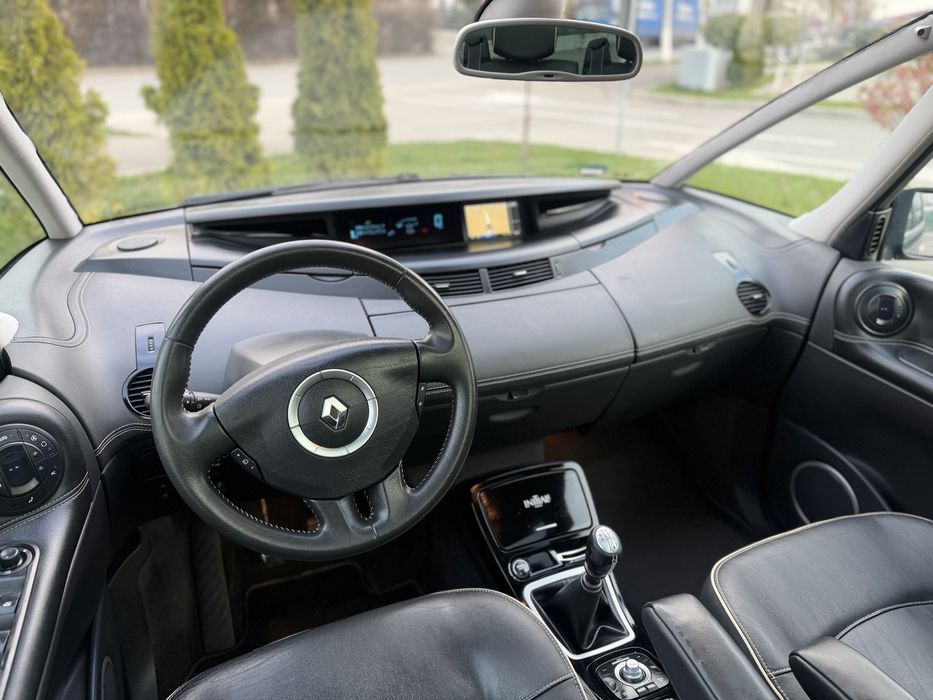 Renault Espace INITIALE 2.0DCI 2012