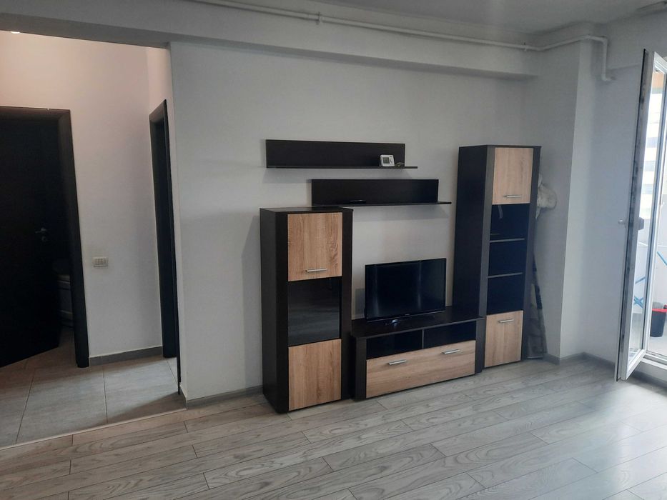 Inchiriez ap 2 cam Militari Residence